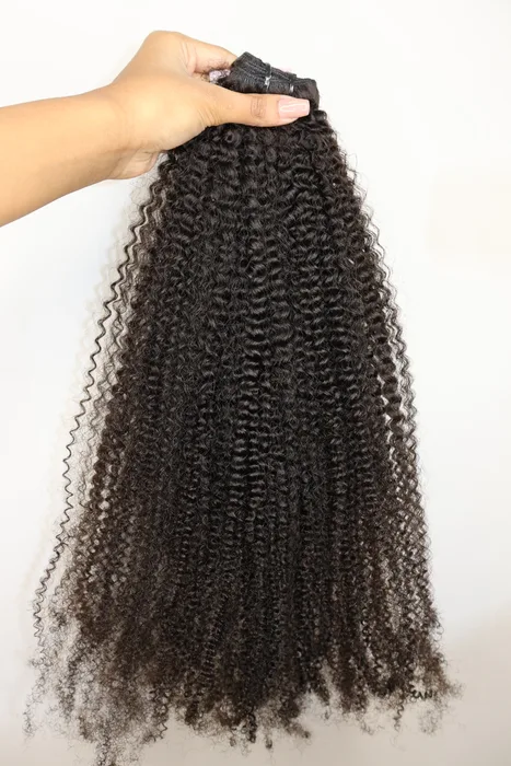 מתולתל קינקי סגור