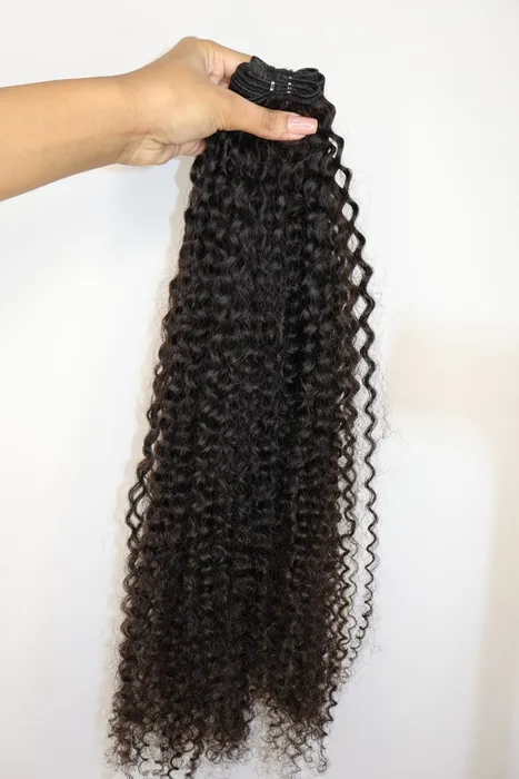 מתולתל קינקי פתוח