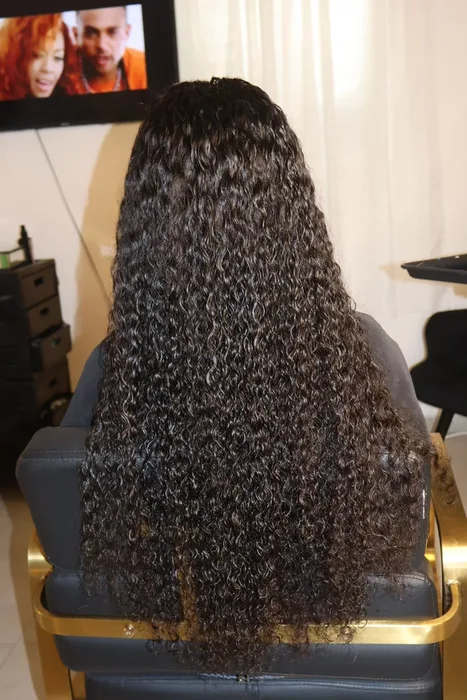 תלתלים סגורים